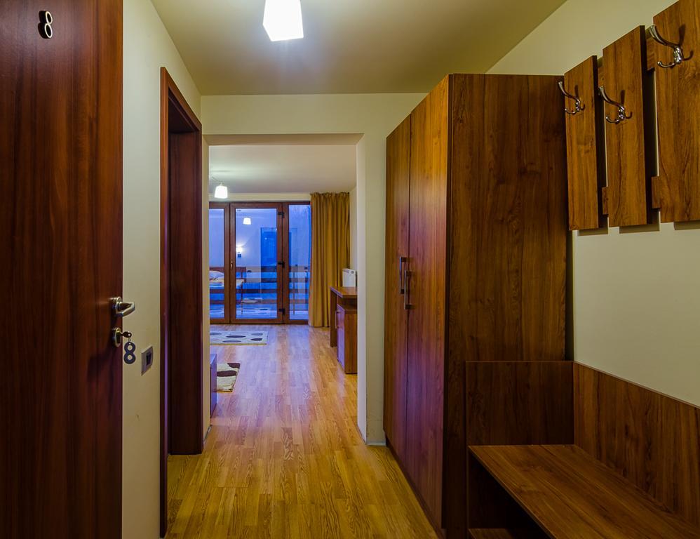 Hotel Panorama Pietrei Craiului à Zărneşti Extérieur photo